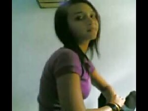 美しさは三人の若いロシア人のクソです。  ...